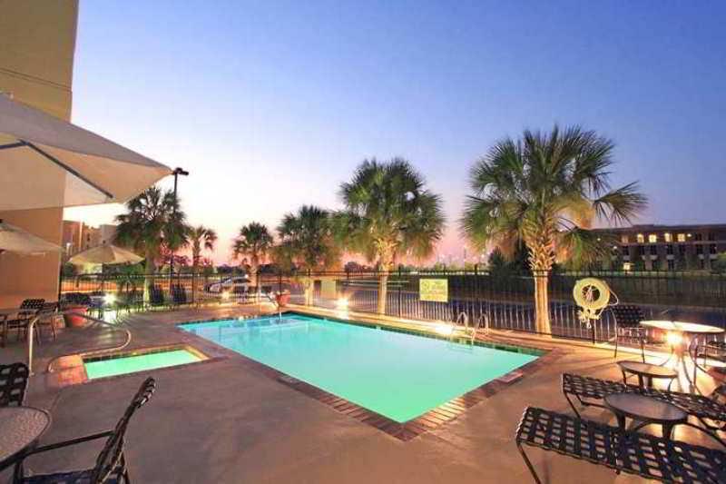 Hilton Garden Inn Baton Rouge Airport Экстерьер фото
