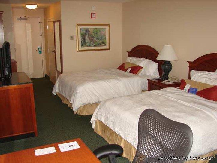 Hilton Garden Inn Baton Rouge Airport Номер фото